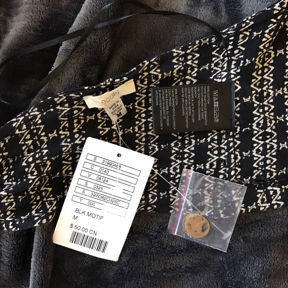 Ecoté Patterned Halter Top with Gold Coins - Picture 5 of 6